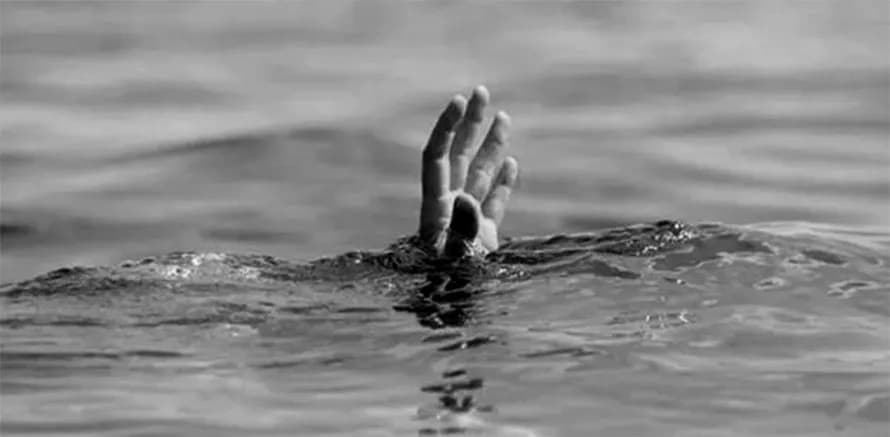 नवलपुरमा पौडी खेल्ने क्रममा खोलामा डुबेर ८ वर्षीया बालिकाको मृत्यु नवलपुर ।