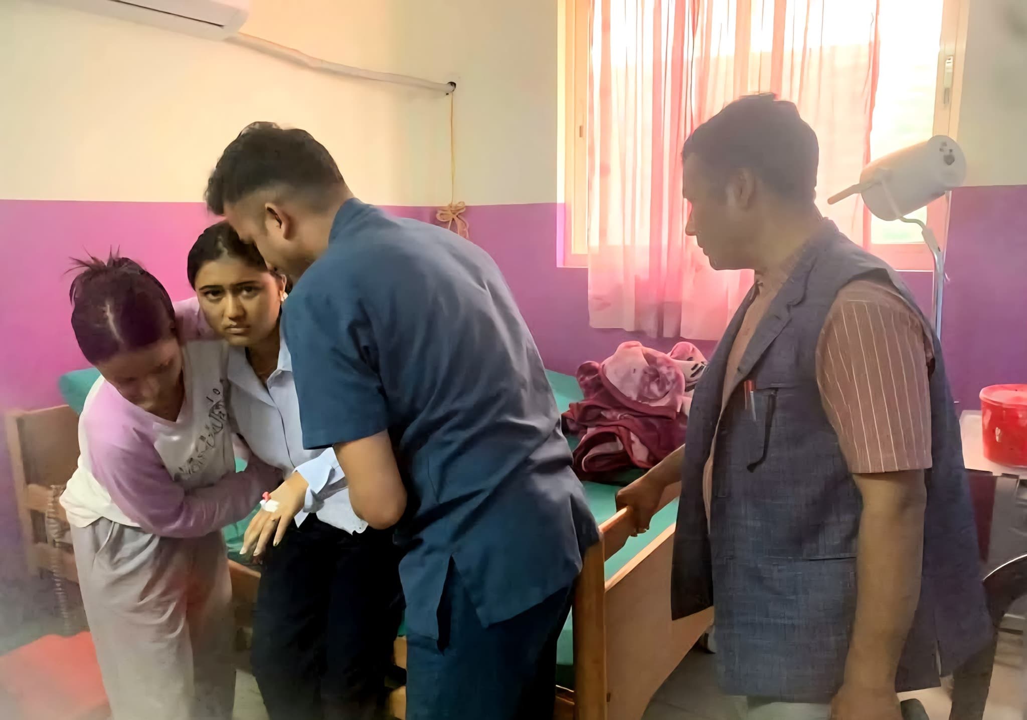 गायिका रचना रिमाल अस्पताल भर्ना